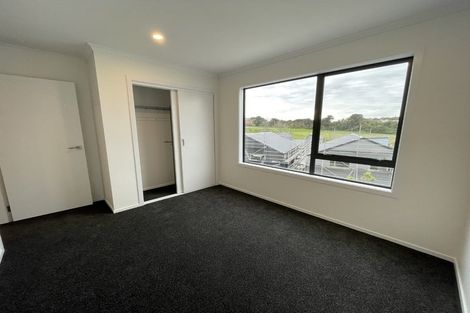 Photo of property in 16 Hokioi Drive, Kenepuru, Porirua, 5022