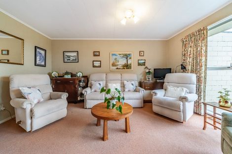 Photo of property in 7 Roband Crescent, Brown Owl, Upper Hutt, 5018