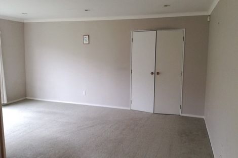 Photo of property in 33 Olena Avenue, Sunnyhills, Auckland, 2010
