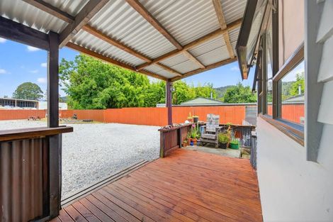 Photo of property in 12 Hampden Street, Murchison, 7007