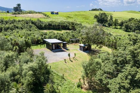 Photo of property in 149 Whaka Street, Maungaturoto, 0583