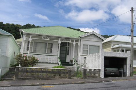 Photo of property in 31 Porritt Avenue, Mount Victoria, Wellington, 6011