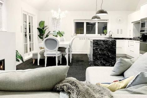 Photo of property in 236 Tinakori Road, Thorndon, Wellington, 6011