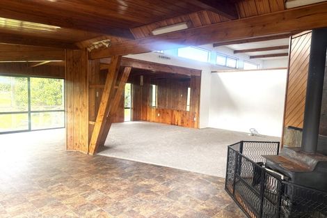 Photo of property in 386 Henderson Valley Road, Henderson Valley, Auckland, 0612