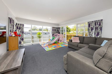 Photo of property in 30a Holland Street, Pukekohe, 2120