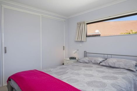 Photo of property in Rangeview Villas, 41/9 Fuller Close, Levin, 5510