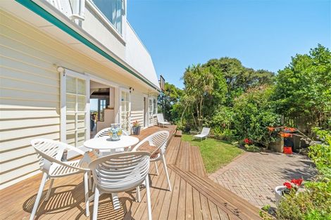Photo of property in 11 Reserve Road, Plimmerton, Porirua, 5026