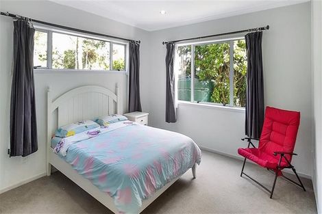 Photo of property in 147b Browns Bay Road, Browns Bay, Auckland, 0630