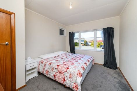Photo of property in 25 Newhaven Place, Roslyn, Palmerston North, 4414