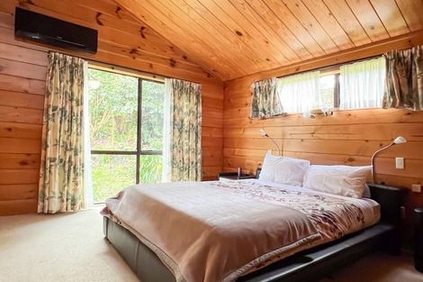 Photo of property in 1/74 Waiau Street, Torbay, Auckland, 0630