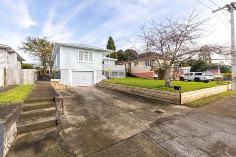 Photo of property in 57 Mould Street, Waitara, 4320