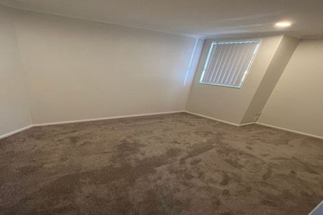 Photo of property in 21 Frederick Reece Drive, The Gardens, Auckland, 2105