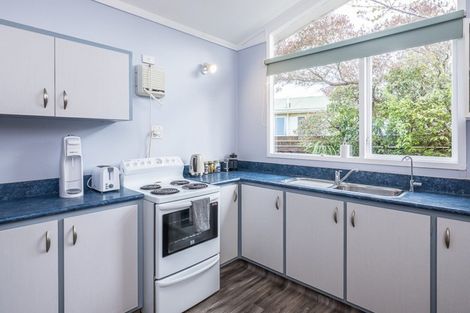 Photo of property in 10b Cypress Grove, Paraparaumu, 5032