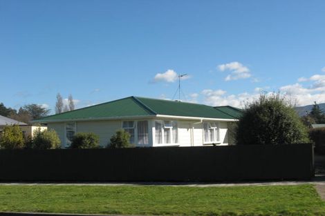 Photo of property in 12 Augustus Street, Carterton, 5713