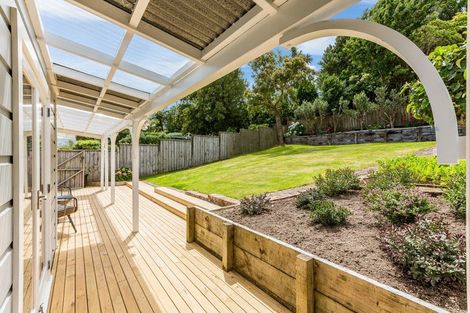 Photo of property in 12 Woburn Road, Northland, Wellington, 6012