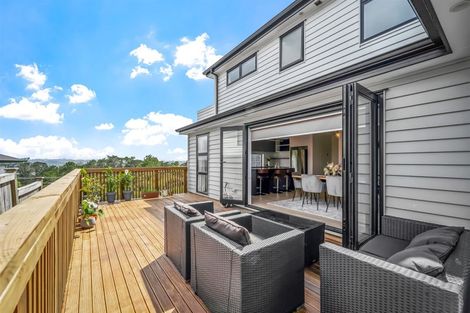 Photo of property in 10 Highway View Lane, Schnapper Rock, Auckland, 0632