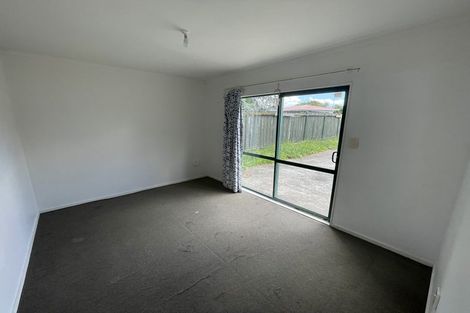Photo of property in 12 Burundi Avenue, Clendon Park, Auckland, 2103