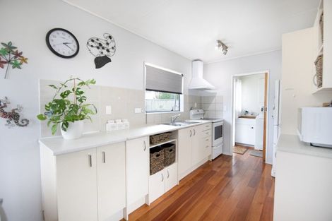 Photo of property in 11c Hinton Road, Taradale, Napier, 4112