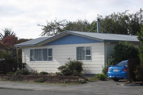 Photo of property in 17 Holmes Street, Waimate, 7924