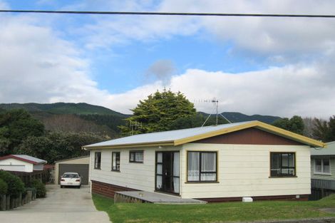 Photo of property in 15 Parakai Street, Paraparaumu, 5032