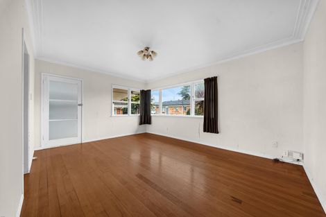 Photo of property in 2/62 Great South Road, Papatoetoe, Auckland, 2025