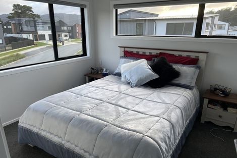 Photo of property in 1 La Mer Lane, Wallaceville, Upper Hutt, 5018