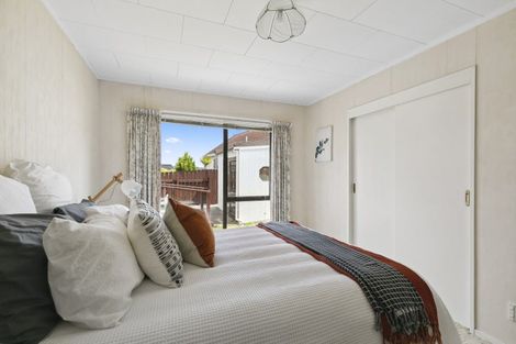 Photo of property in 2 Stockden Place, Karori, Wellington, 6012