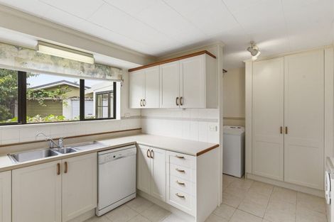 Photo of property in 27 Brandon Street, Otaki, 5512