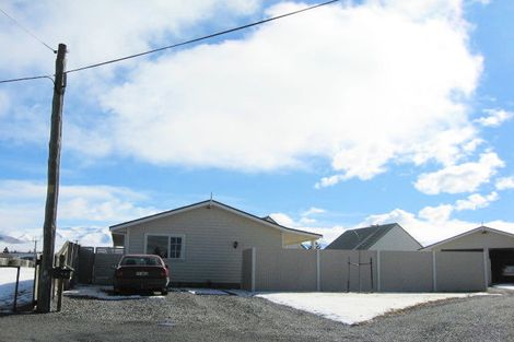 Photo of property in 73 Rata Road, Twizel, 7901