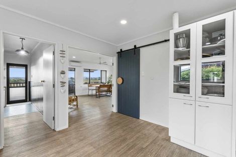 Photo of property in 196 Pukehina Parade, Pukehina, Te Puke, 3189