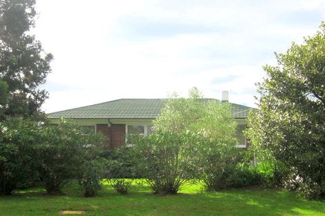 Photo of property in 207 Waimumu Road, Massey, Auckland, 0614