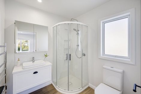 Photo of property in 9a Church Road, Taradale, Napier, 4112