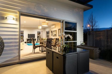 Photo of property in 1 Ellesmere Close, Pyes Pa, Tauranga, 3112