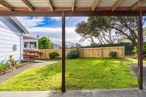 Photo of property in 17 Moki Place, Ruakaka, 0116
