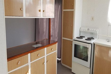 Photo of property in 4 Pomelo Road, Te Atatu South, Auckland, 0610