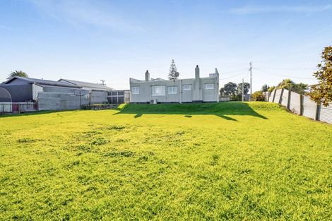 Photo of property in 35 Norfolk Street, Patea, 4520