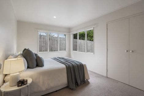 Photo of property in 2/20 Compton Street, Hillcrest, Auckland, 0627