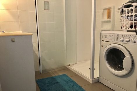 Photo of property in 27a Kenmure Avenue, Forrest Hill, Auckland, 0620