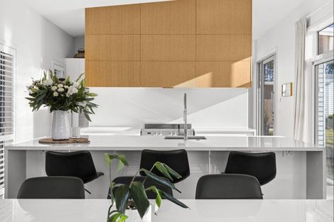 Photo of property in 1 Alan Livingston Drive, Cambridge, 3434