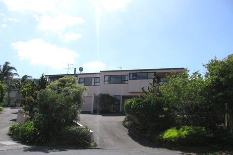 Photo of property in 4/8 City View Terrace, Birkenhead, Auckland, 0626