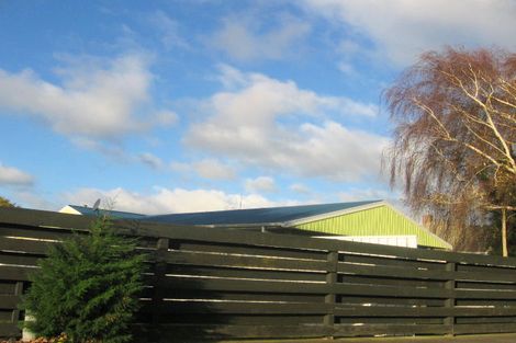 Photo of property in 3 Seddon Street, Takaro, Palmerston North, 4412