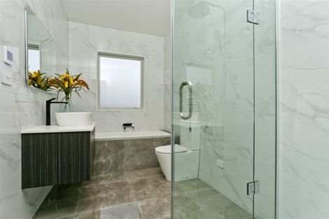 Photo of property in 47 Symes Drive, Red Beach, 0932