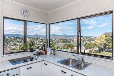 Photo of property in 2 Kaikoura Street, Maupuia, Wellington, 6022