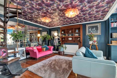 Photo of property in 105 High Street South, Eltham, 4322