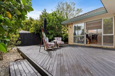 Photo of property in 2/19 Emyvalie Place, Dannemora, Auckland, 2016