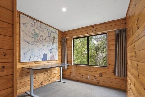 Photo of property in 12 Highland Avenue, Titirangi, Auckland, 0604