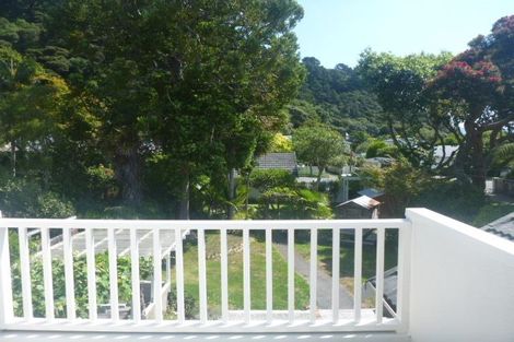 Photo of property in 23 Nikau Street, Eastbourne, Lower Hutt, 5013
