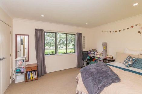 Photo of property in 1085 Queen Street East, Levin, 5571
