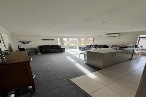 Photo of property in 10 Titirangi Crescent, Parklands, Christchurch, 8083