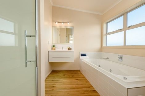 Photo of property in 50a Signal Street, Foxton Beach, Foxton, 4815